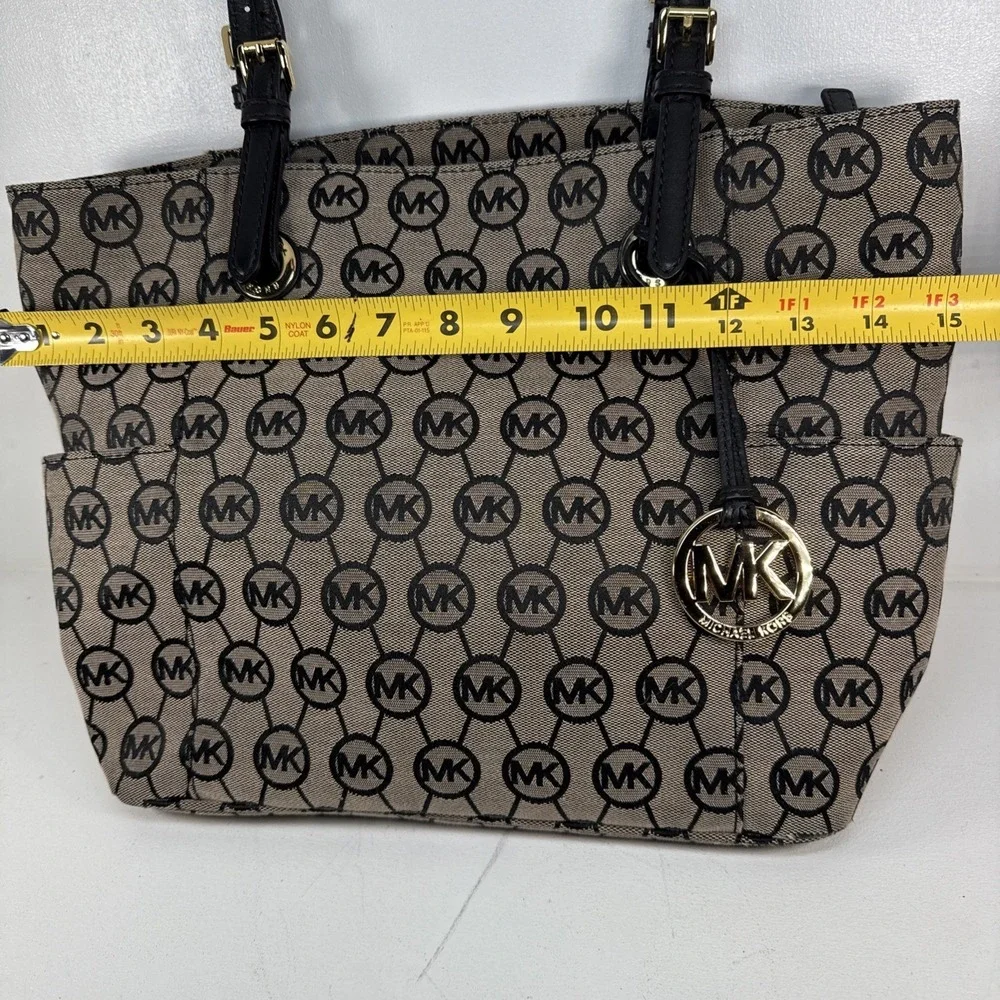 Michael Kors Jet Set Beige & Black Monogram Tote Bag - Picture 15 of 16